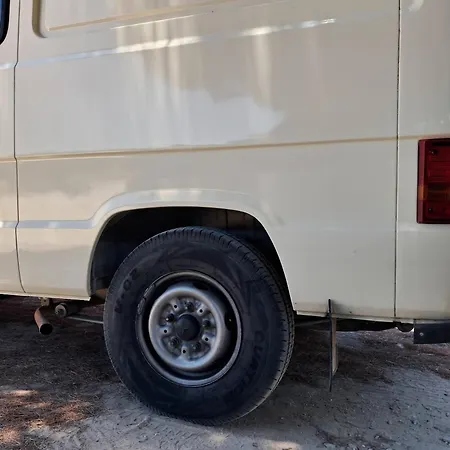 Luxury tent Humannationvan22r44rs1